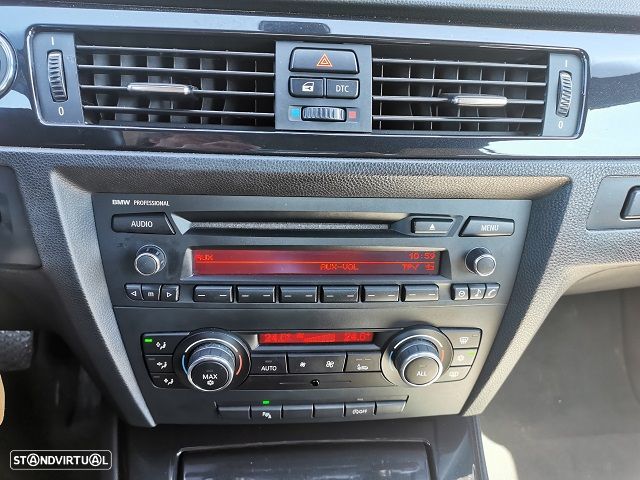 BMW 320 d Cabrio - 24