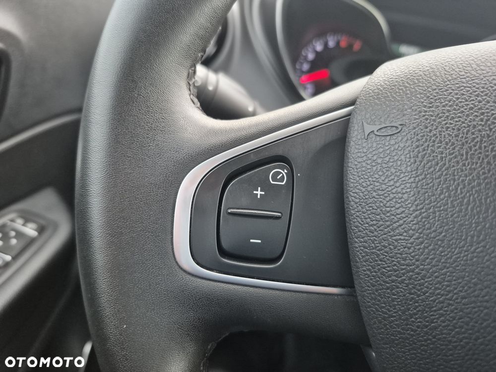 Renault Captur - 25