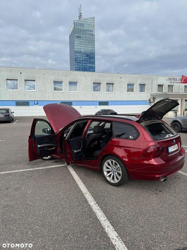 BMW Seria 3 320d - 8