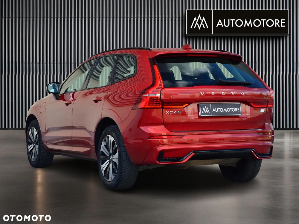 Volvo XC 60 T8 Plug-In Hybrid AWD Plus Dark - 8