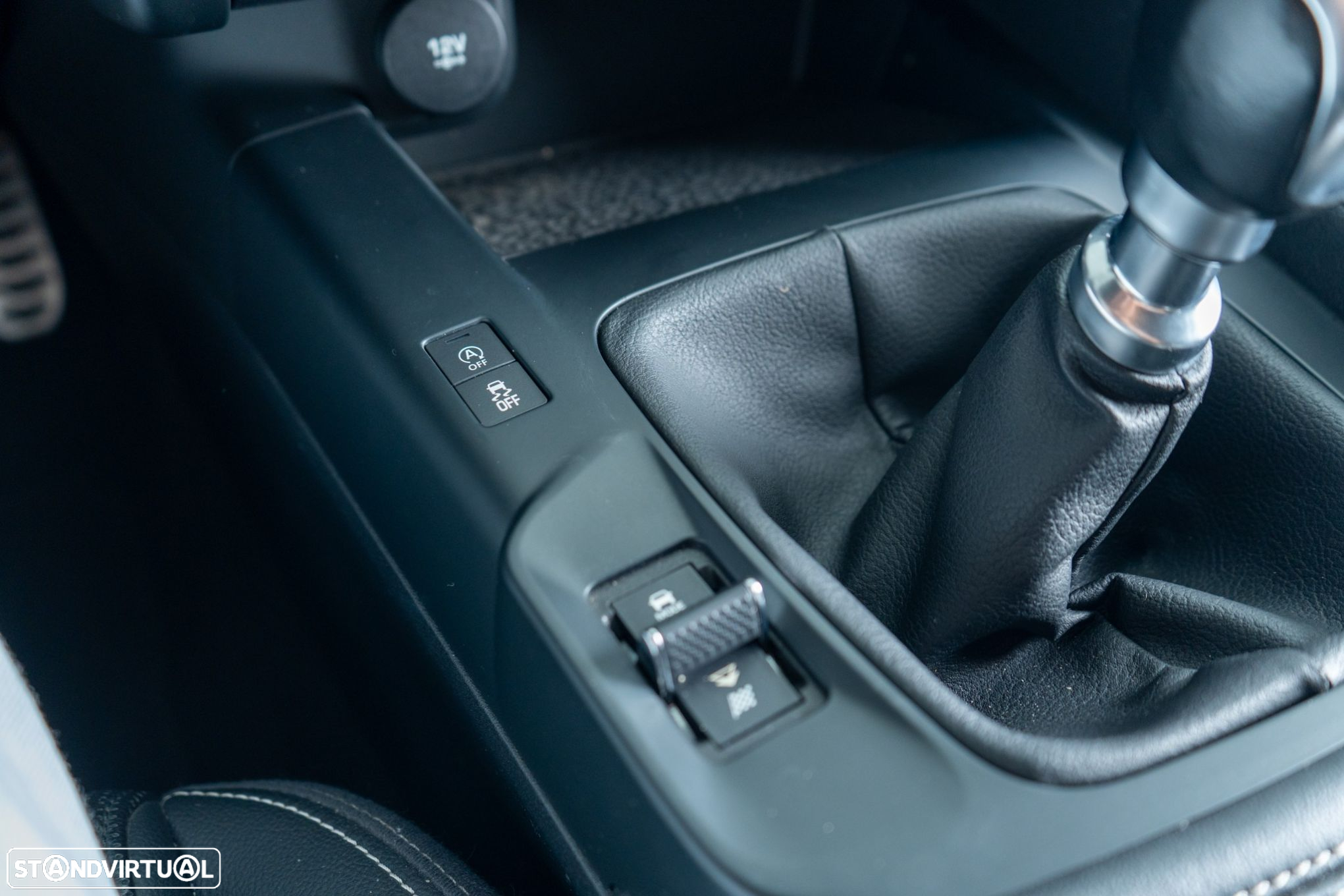 Jaguar E-Pace 2.0 i4D R-Dynamic - 20