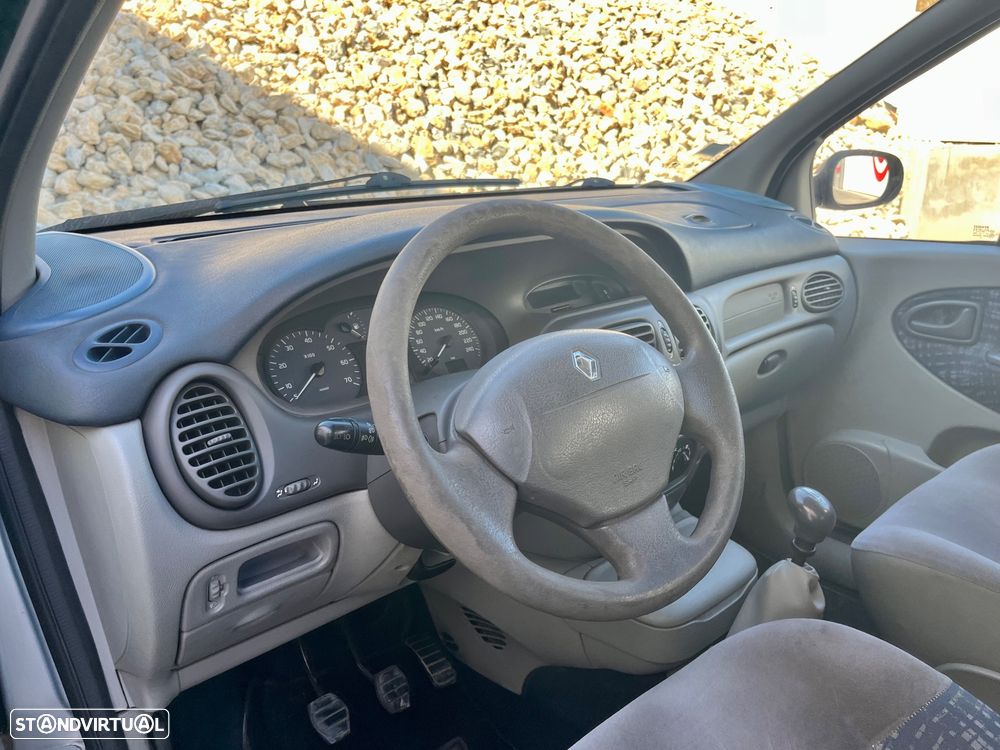 Renault Mégane Scénic 1.4 16V RT - 16