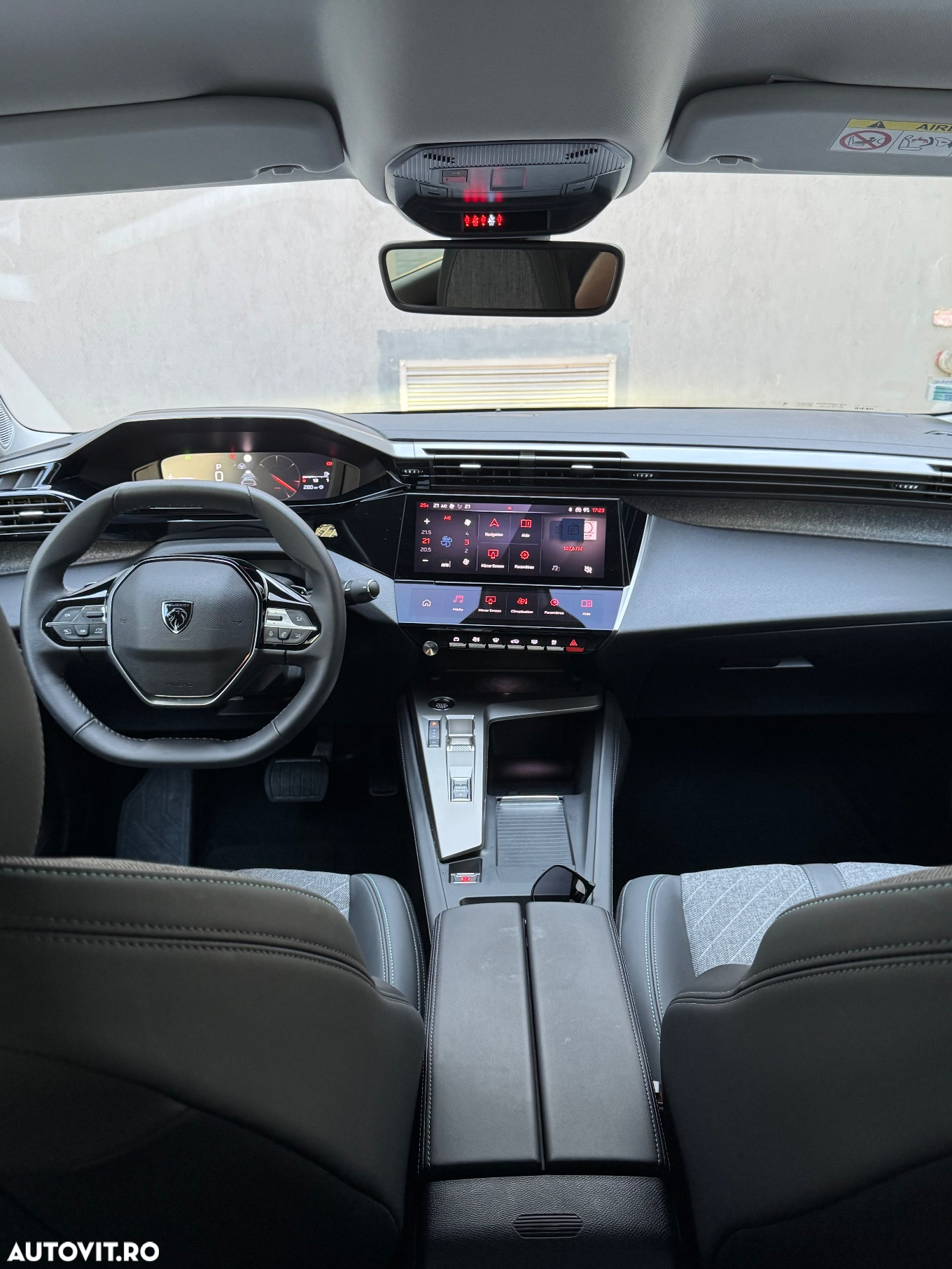 Peugeot 408 1.2L PureTech 130 S&S EAT8 Allure - 15