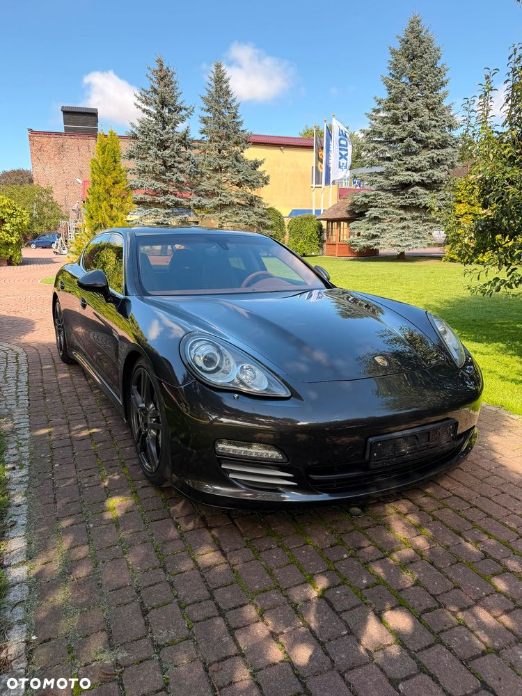 Porsche Panamera 4S - 1