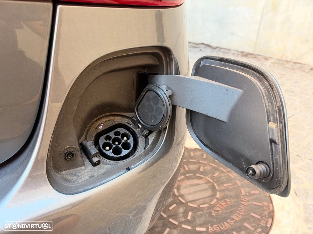 Mercedes-Benz C 350 e T 7G-TRONIC Avantgarde - 38