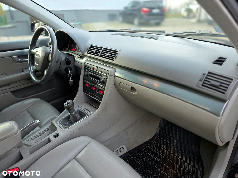 Audi A4 Limousine 1.8T - 16