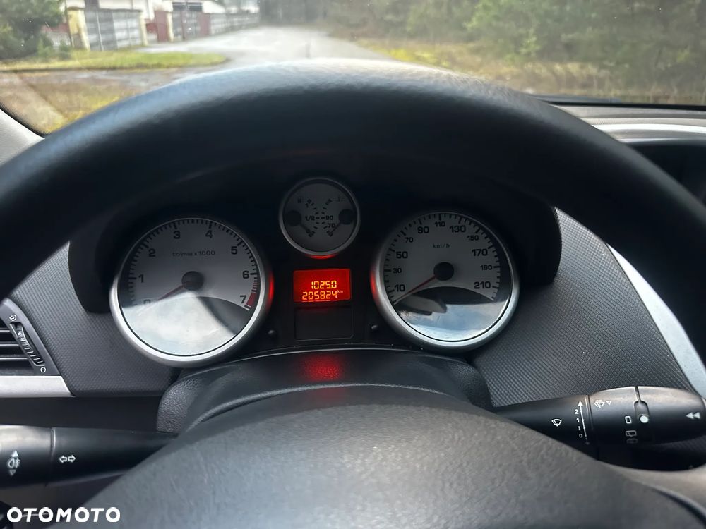 Peugeot 207 1.4 16V Presence - 33