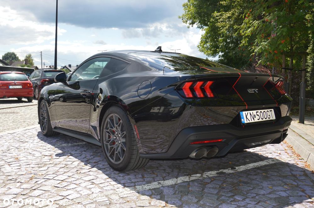 Ford Mustang - 5