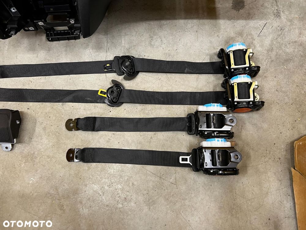KOMPLET DESKA 3 X PODUSZKI AIRBAG 4 X PASY INFINITI Q30 QX30 - 12