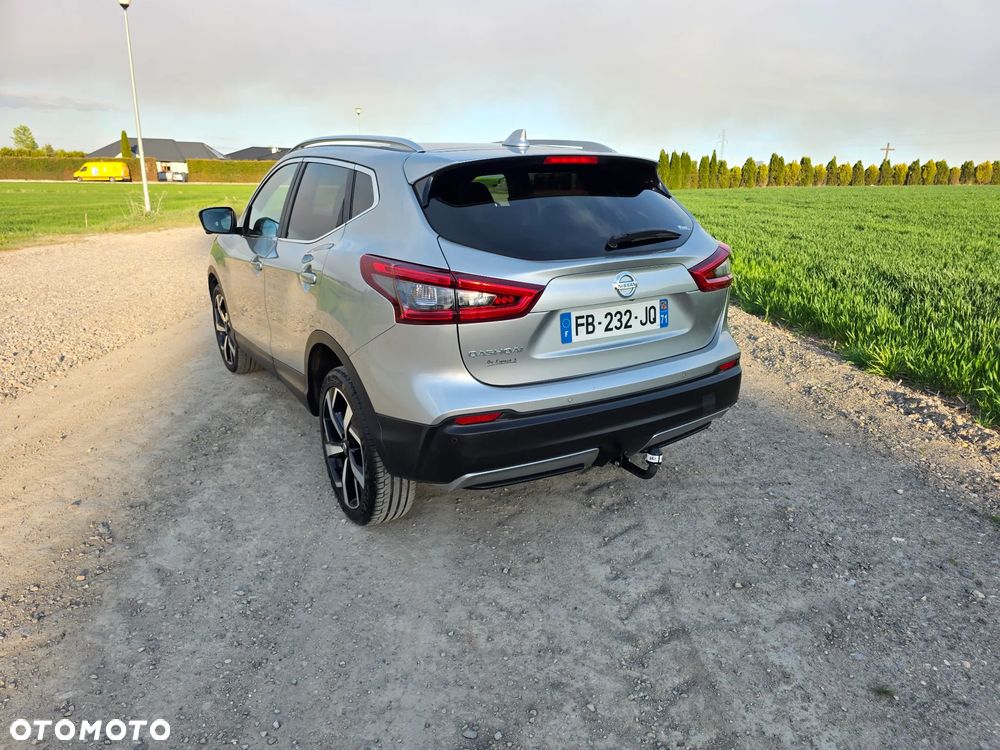 Nissan Qashqai 1.6 DCi Xtronic TEKNA - 4