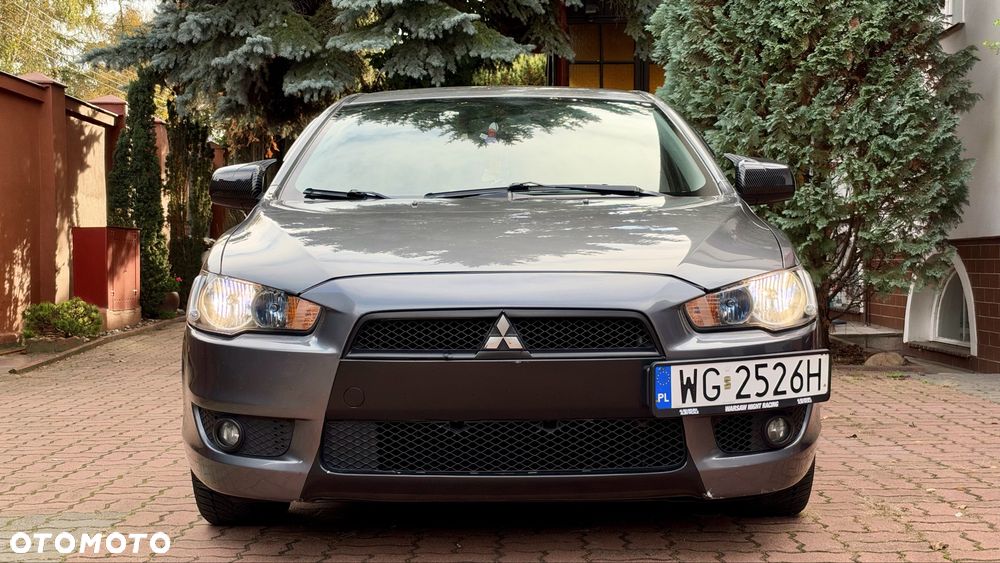 Mitsubishi Lancer - 1