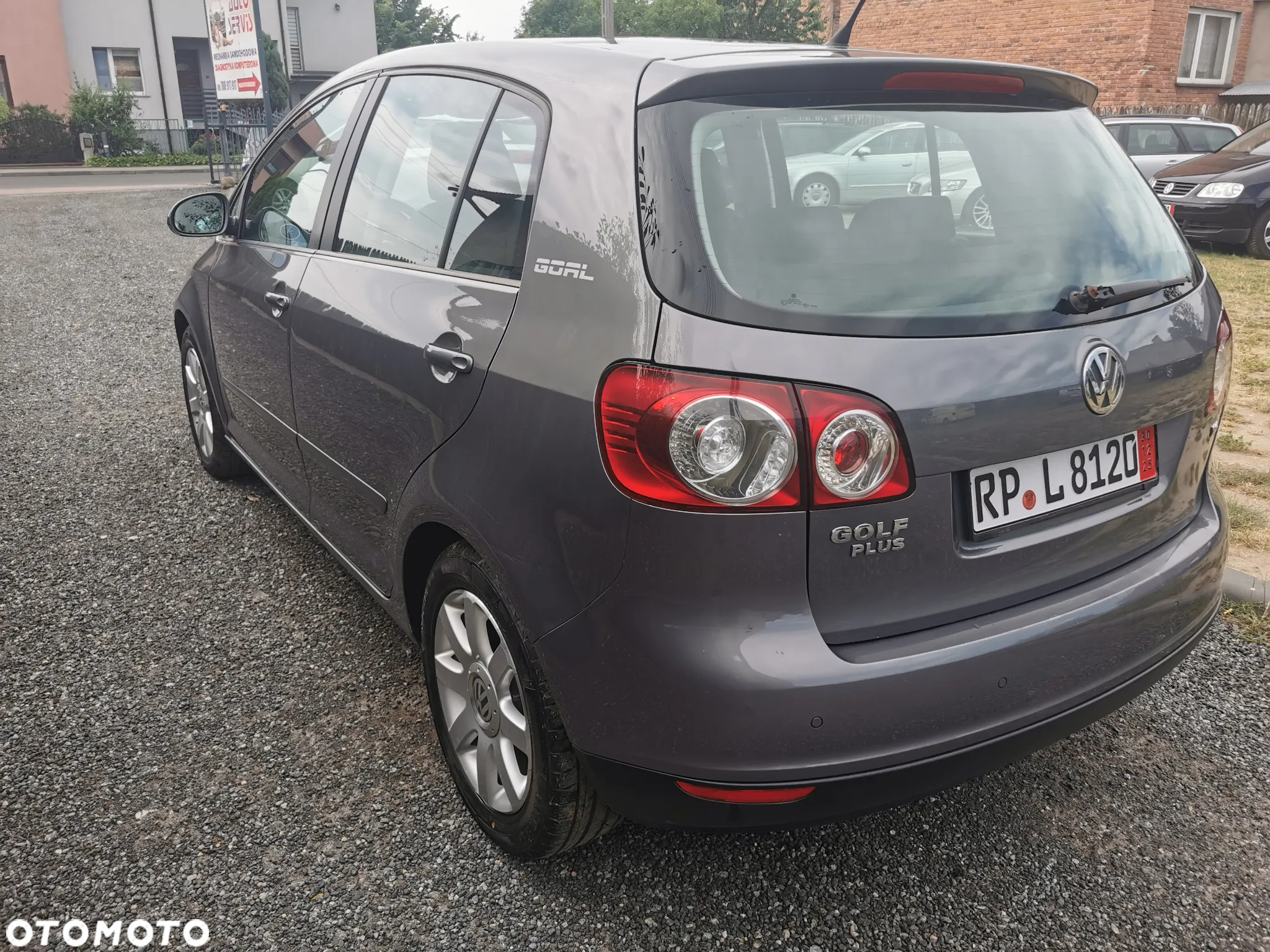 Volkswagen Golf Plus - 12