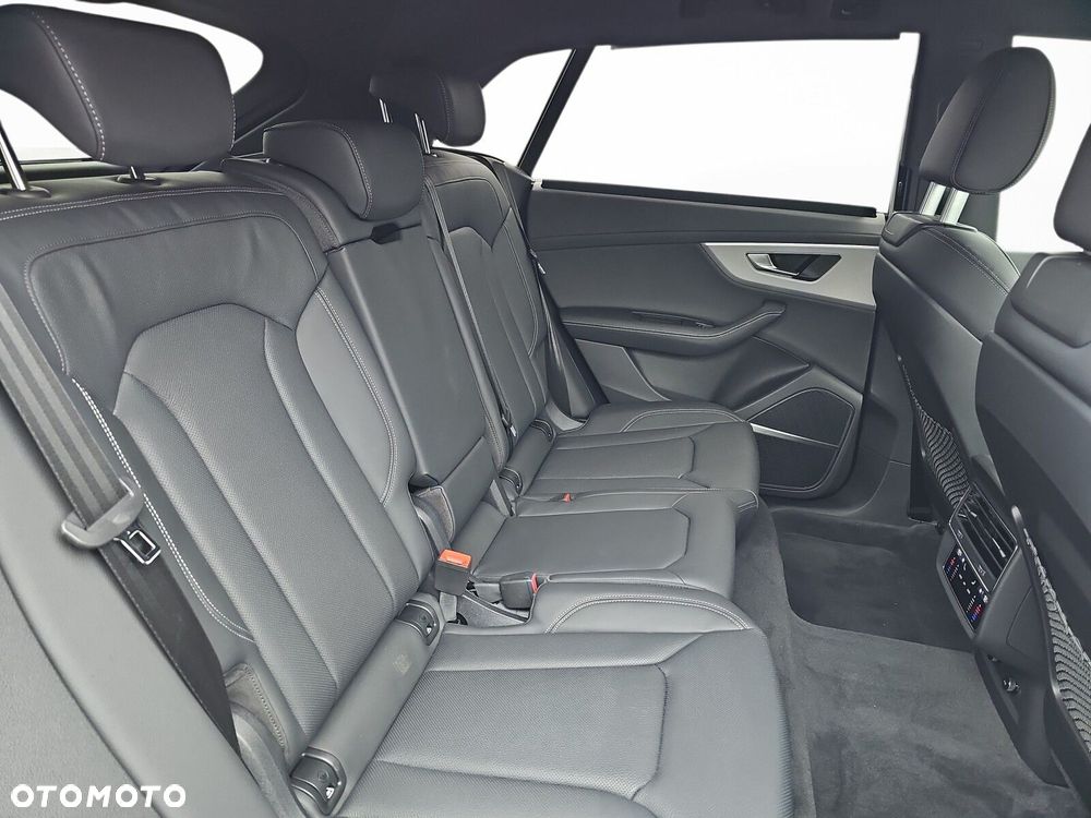 Audi Q8 55 TFSI mHEV Quattro Tiptronic - 27