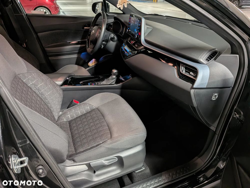 Toyota C-HR - 18