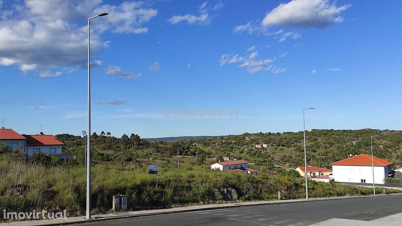 Terreno para Construção em Miranda do Douro - 312m² - Grande imagem: 4/7