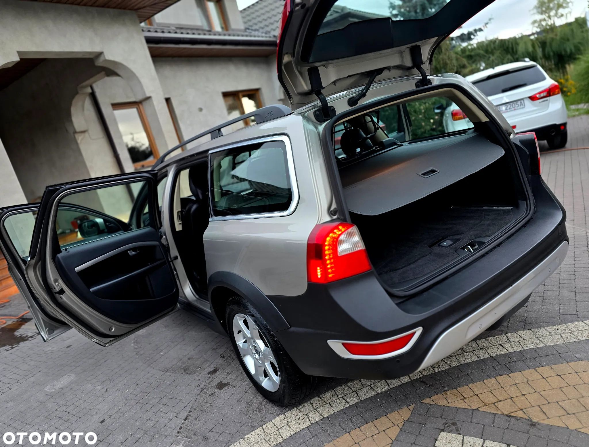 Volvo XC 70 - 14