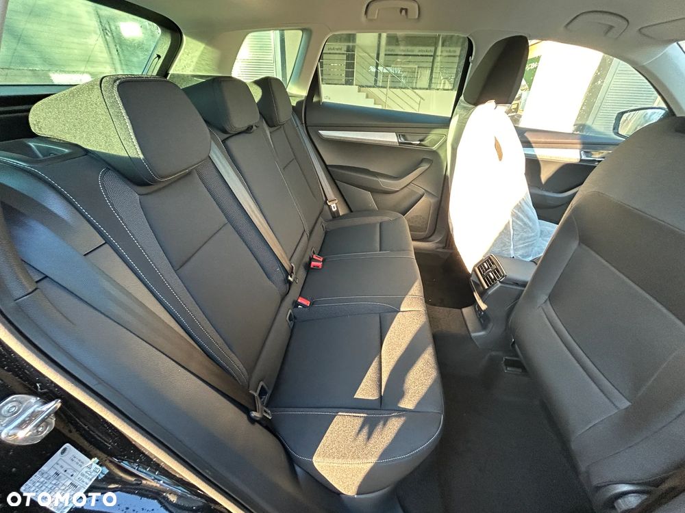 Skoda Karoq 1.5 TSI ACT Edition 130 DSG - 12