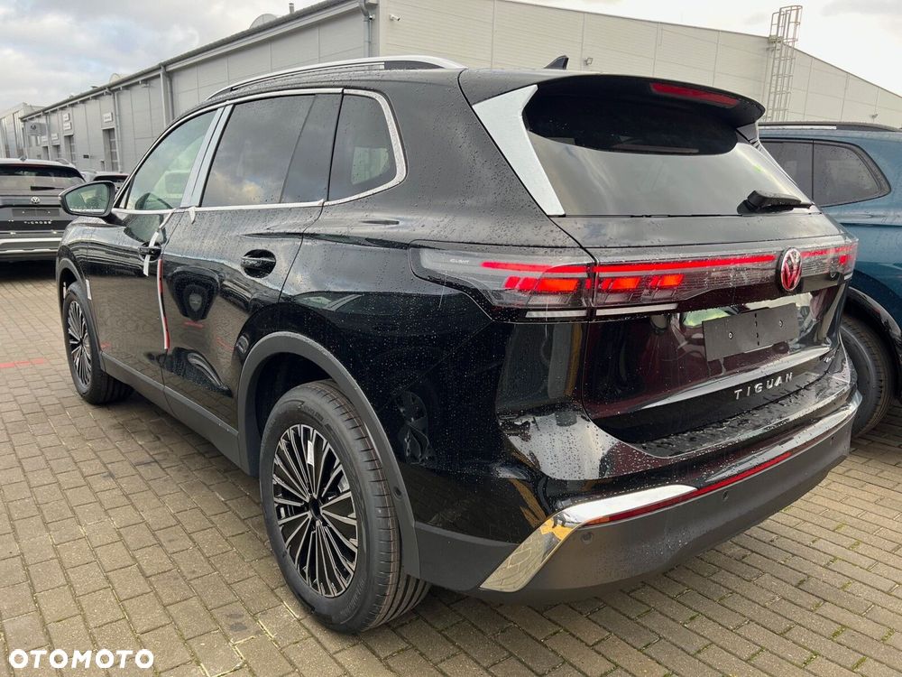 Volkswagen Tiguan - 4