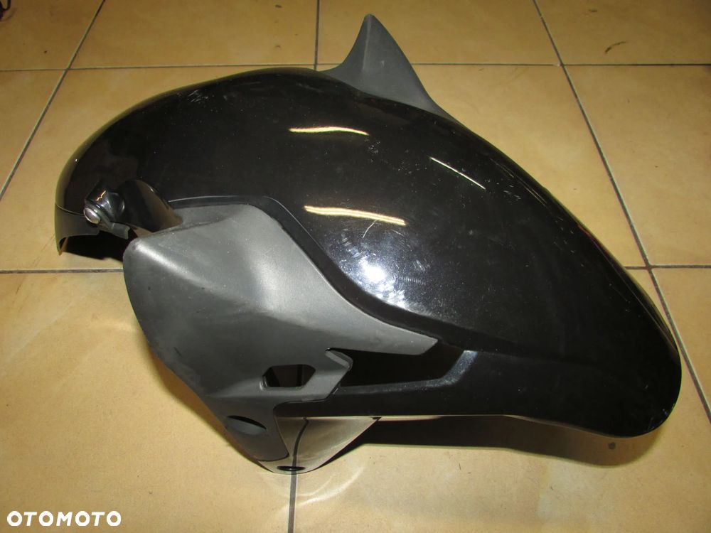Benelli BN 125 błotnik przód kompletny - 2