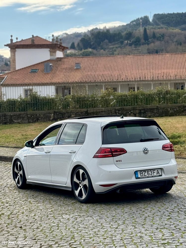 VW Golf GTI Performance BlueMotion DSG - 5