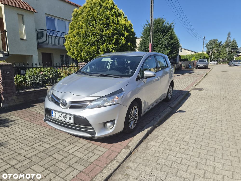 Toyota Verso - 1