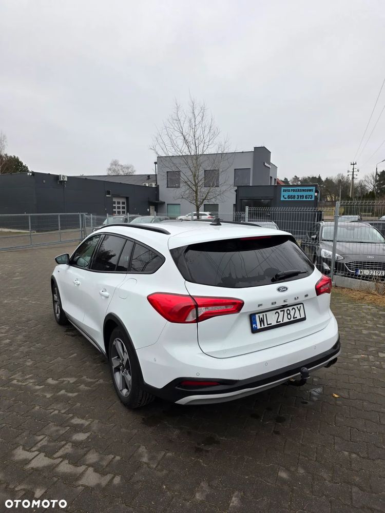 Ford Focus 1.0 EcoBoost Hybrid ACTIVE - 4