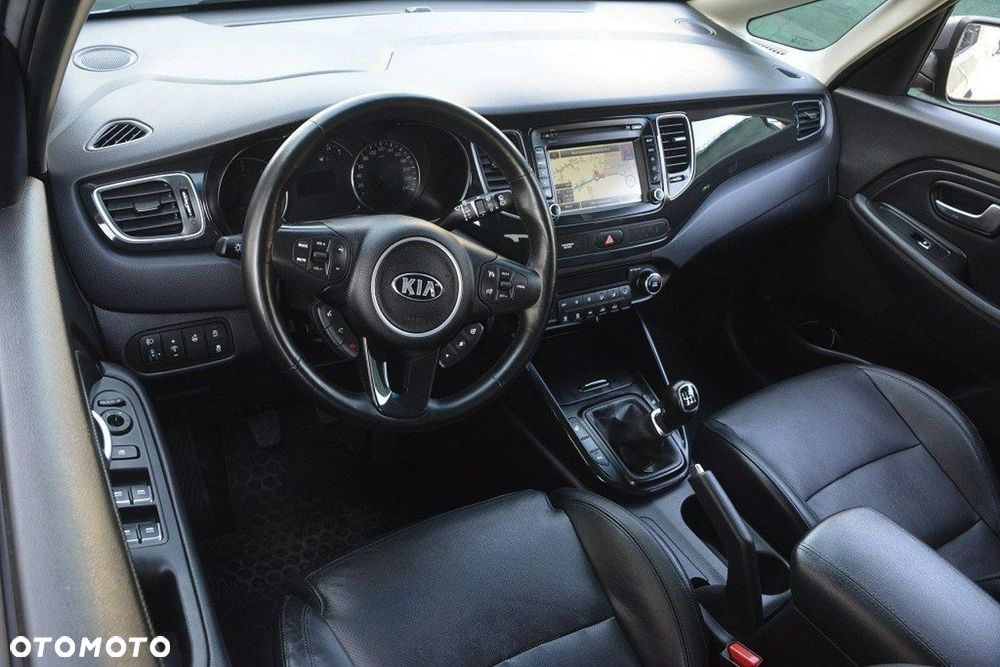 Kia Carens 1.7 CRDi L 7os - 16