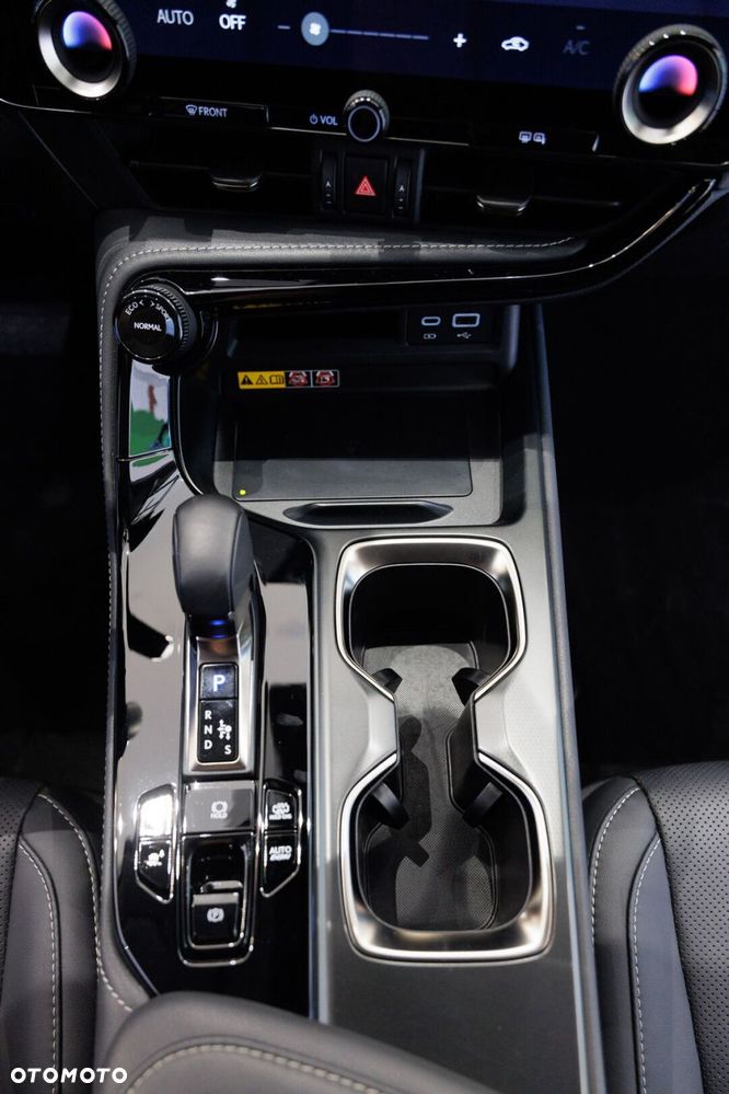 Lexus NX 450h+ Prestige AWD - 29
