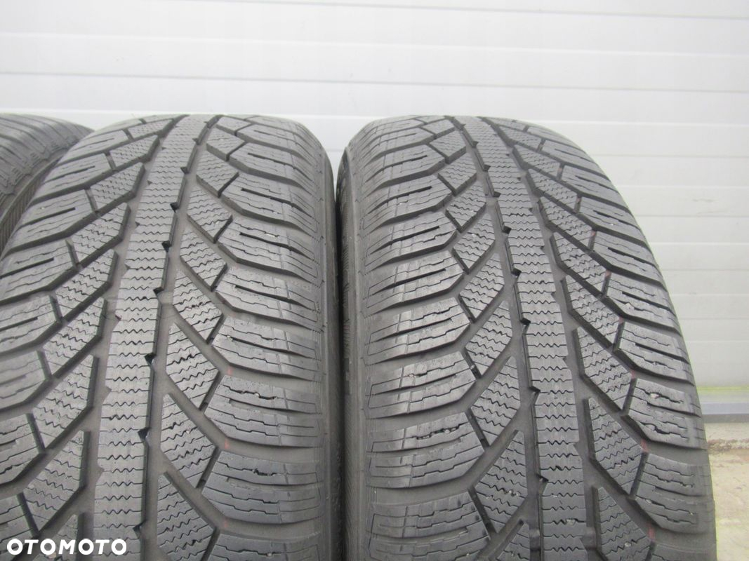 OPONY ZIMA 4szt SEMPERIT MASTER-GRIP 2 215/65R17 99H - 2