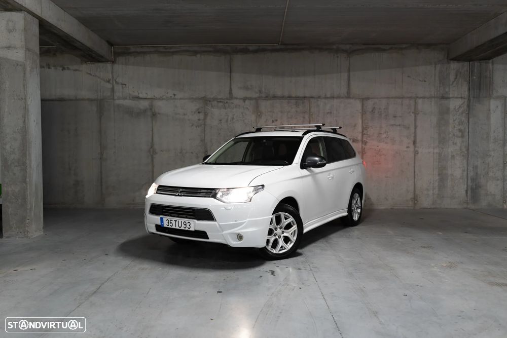 Mitsubishi Outlander 2.0 4WD - 1