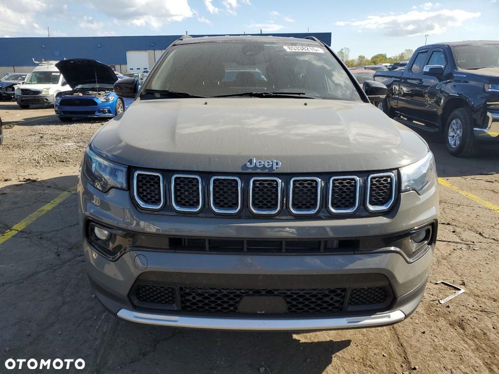 Jeep Compass - 9