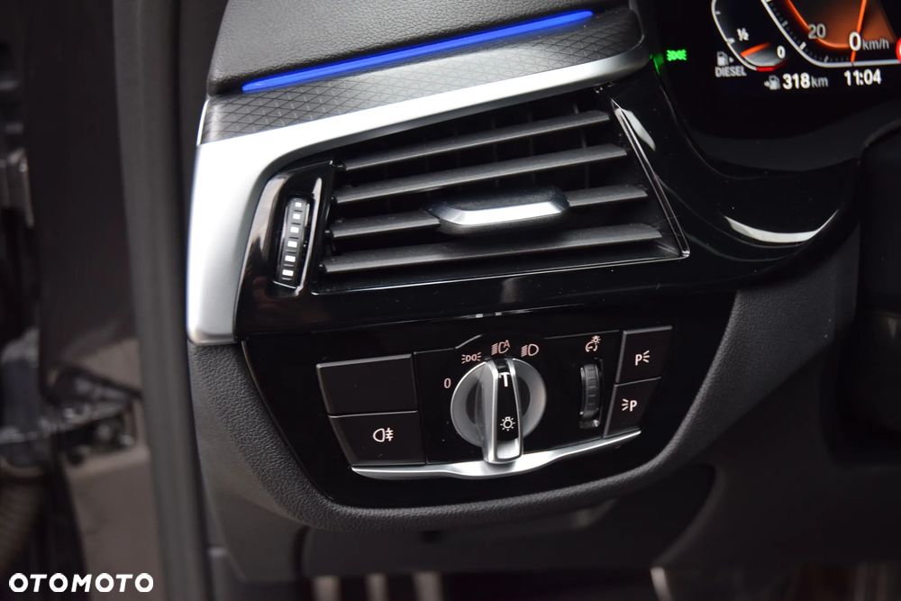 BMW Seria 5 518d mHEV M Sport sport - 27