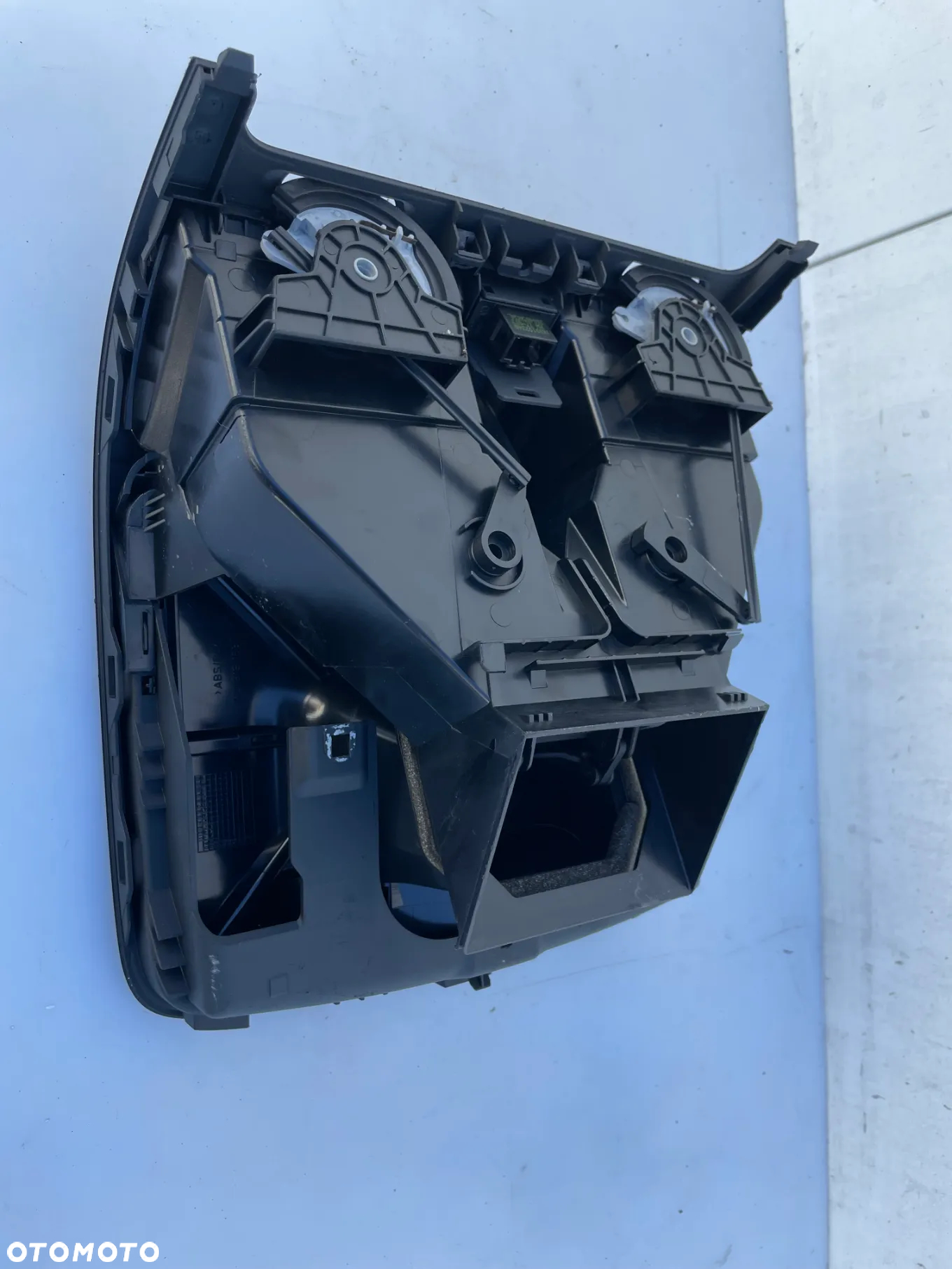 Panel kratki nawiewu środkowy vw Golf V - 5