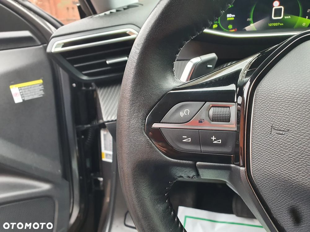 Peugeot 2008 PureTech 130 EAT8 Allure - 20