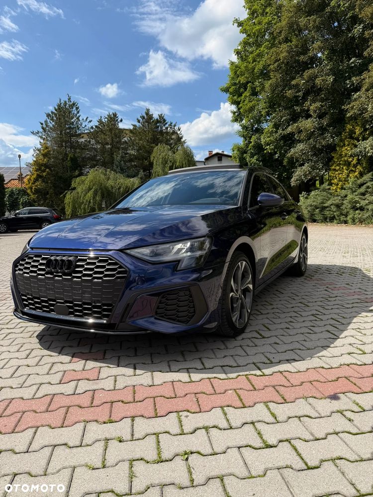 Audi A3 Limousine 40 TFSI quattro S tronic S line - 1