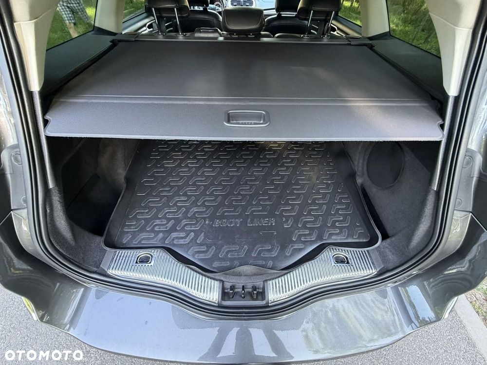 Ford Mondeo - 25