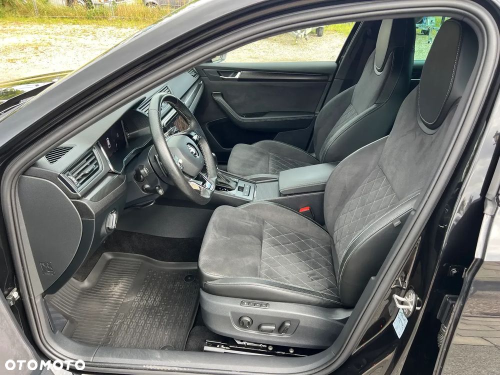 Skoda Superb 2.0 TDI 4x4 DSG Sportline - 13