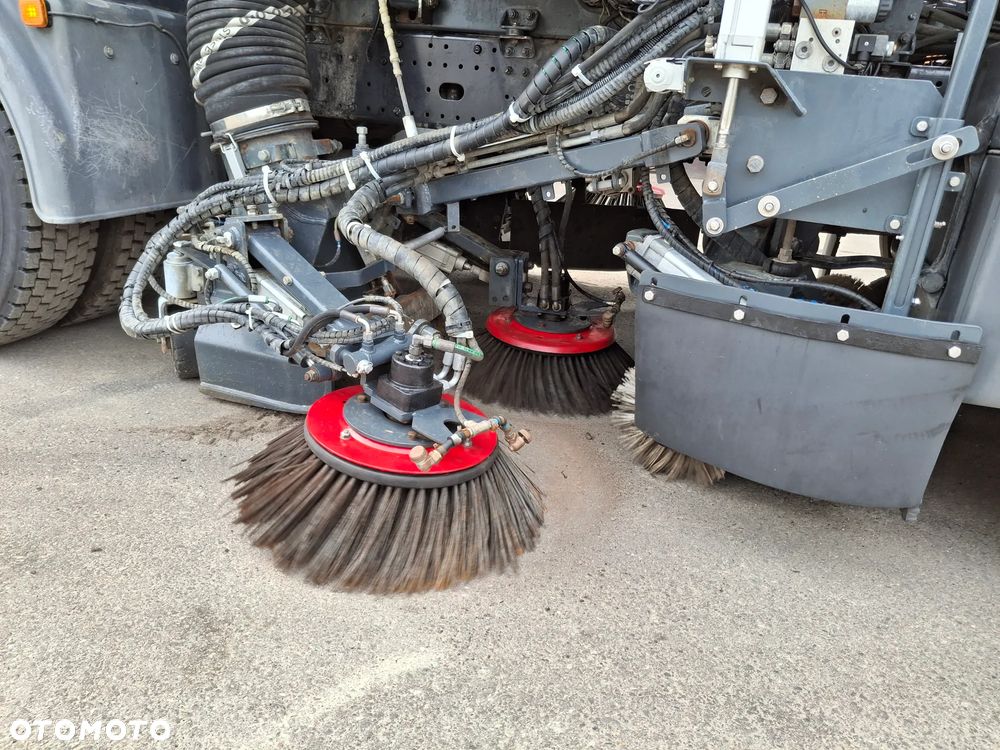 MAN TGM 18.250 Zamiatarka Kupper Weisser BROCK 2 Silniki Euro 5 Odchwaszczarka Szczotki L/R Szczotka Przednia EUnited PM10 Kamery - 32