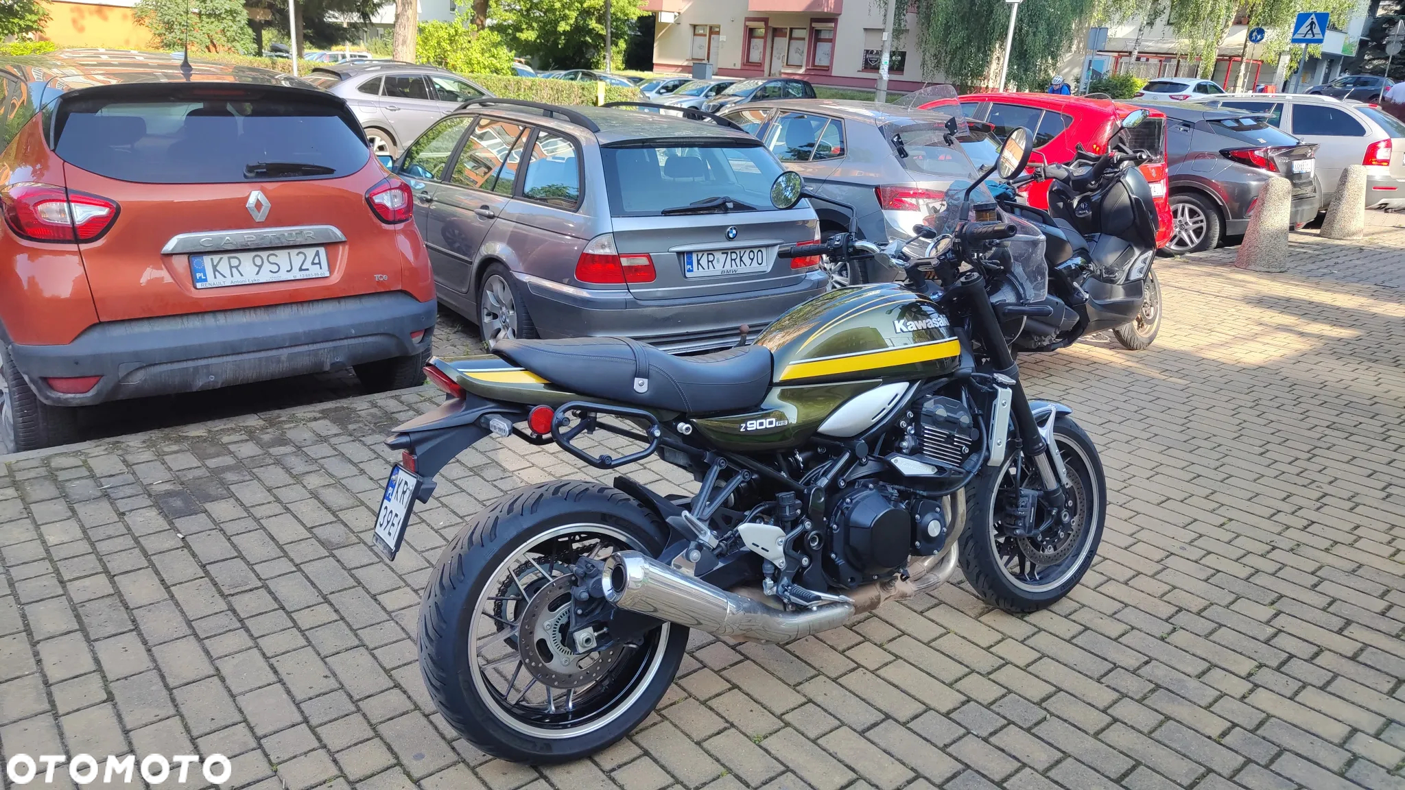 Kawasaki Z 900 RS - 3