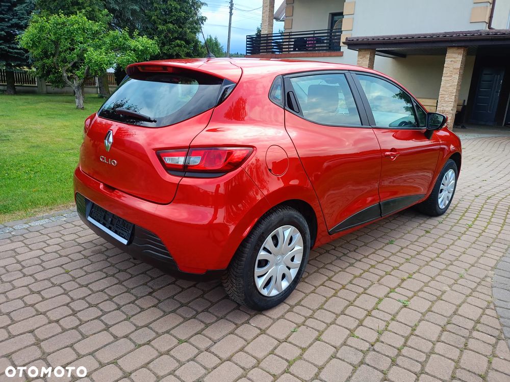 Renault Clio 1.2 16V 75 Expression - 5