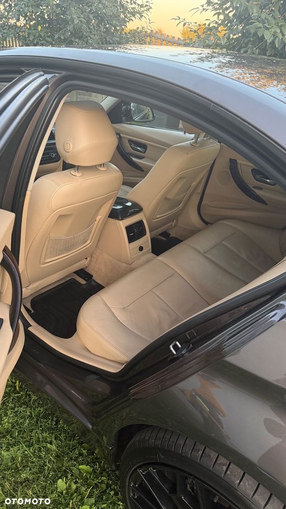 BMW Seria 3 328i - 18