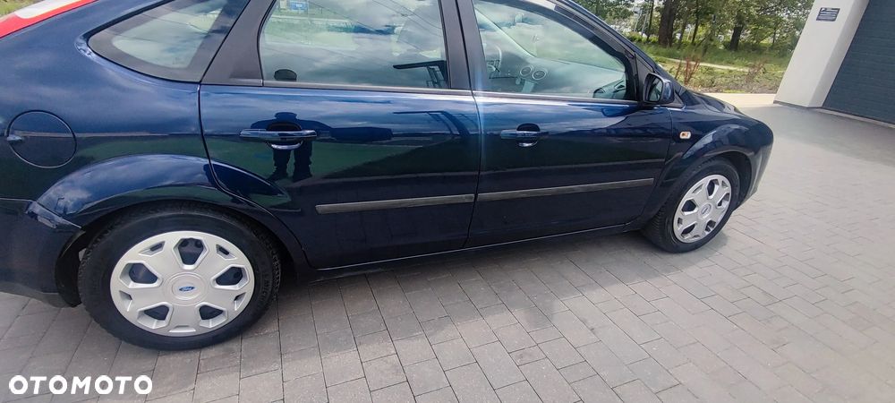 Ford Focus 1.6 Ti-VCT Sport - 5