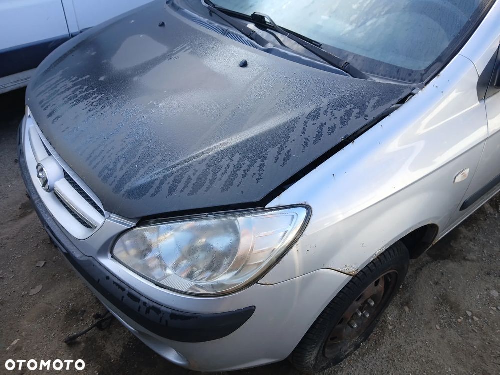 hyundai getz 5S fotel fotele kanapa deska kokpit podsufitka boczek boczki klamka podłokietnik licznik - 1