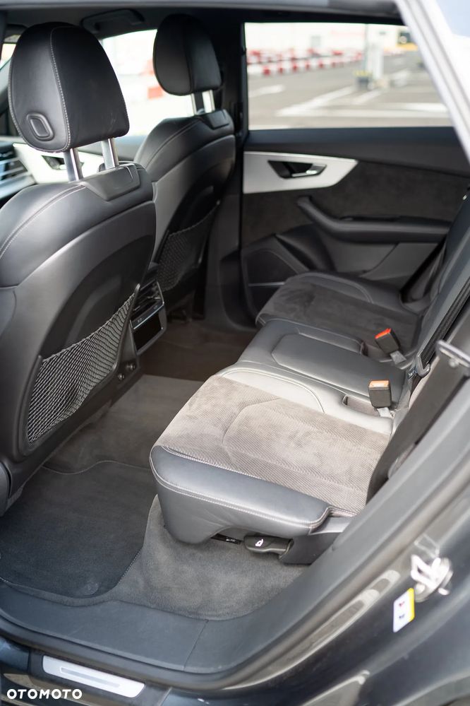 Audi Q8 50 TDI mHEV Quattro Black Edition Tiptronic - 26