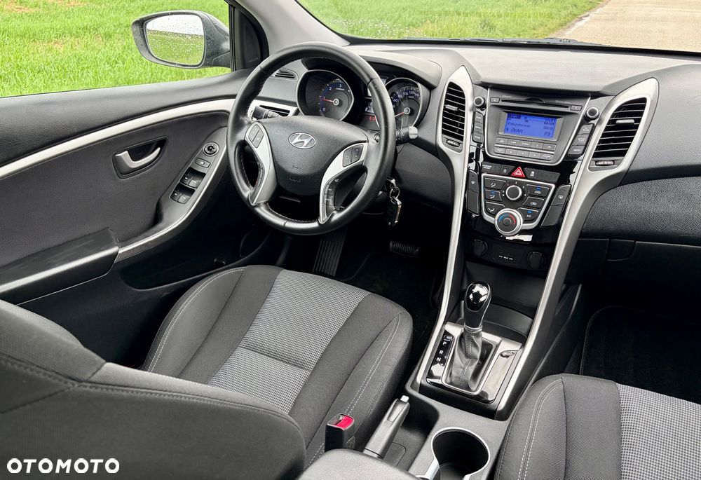 Hyundai i30 1.6 CRDi Automatik Style - 12