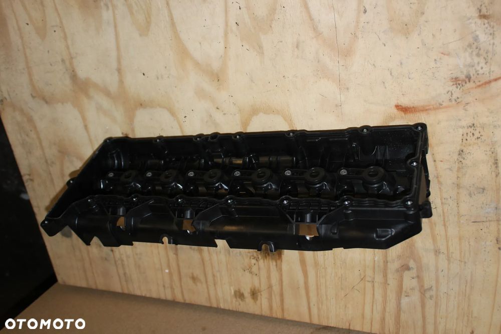 POKRYWA ZAWORÓW BMW B57 G30 G11 G20 G05 8571308 2021 - 5