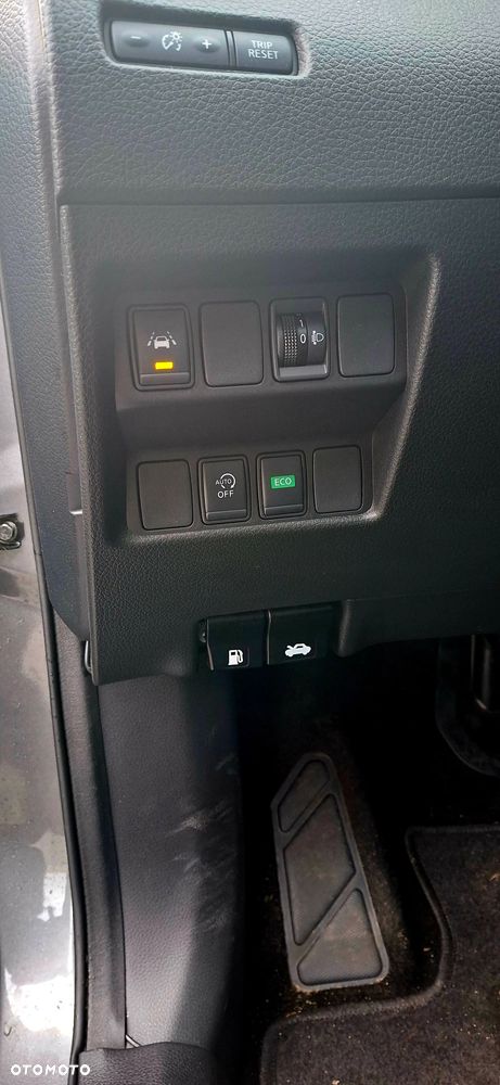 Nissan Qashqai 1.3 DIG-T DCT N-CONNECTA - 11