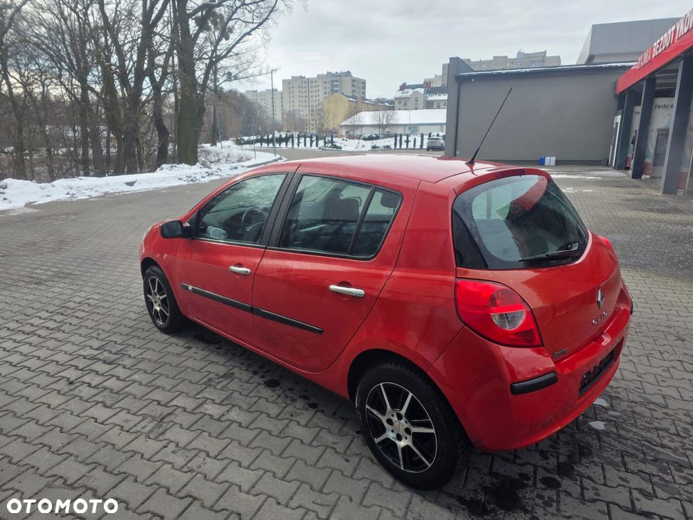 Renault Clio 1.2 16V Luxe Dynamique - 7