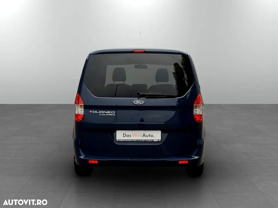 Ford Tourneo Courier 1.5 TDCi City - 6