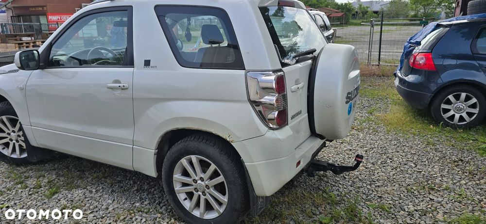 Suzuki Grand Vitara 1.6 - 3